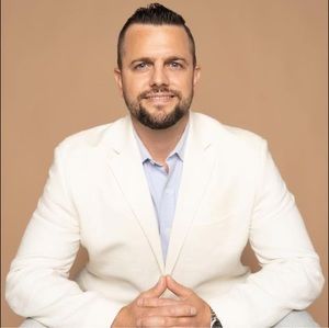 Meet your Posher, Jason